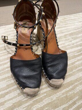 Valentino Garavani Rockstud Double Leather Wedge Espadrilles - Black - Size 41
